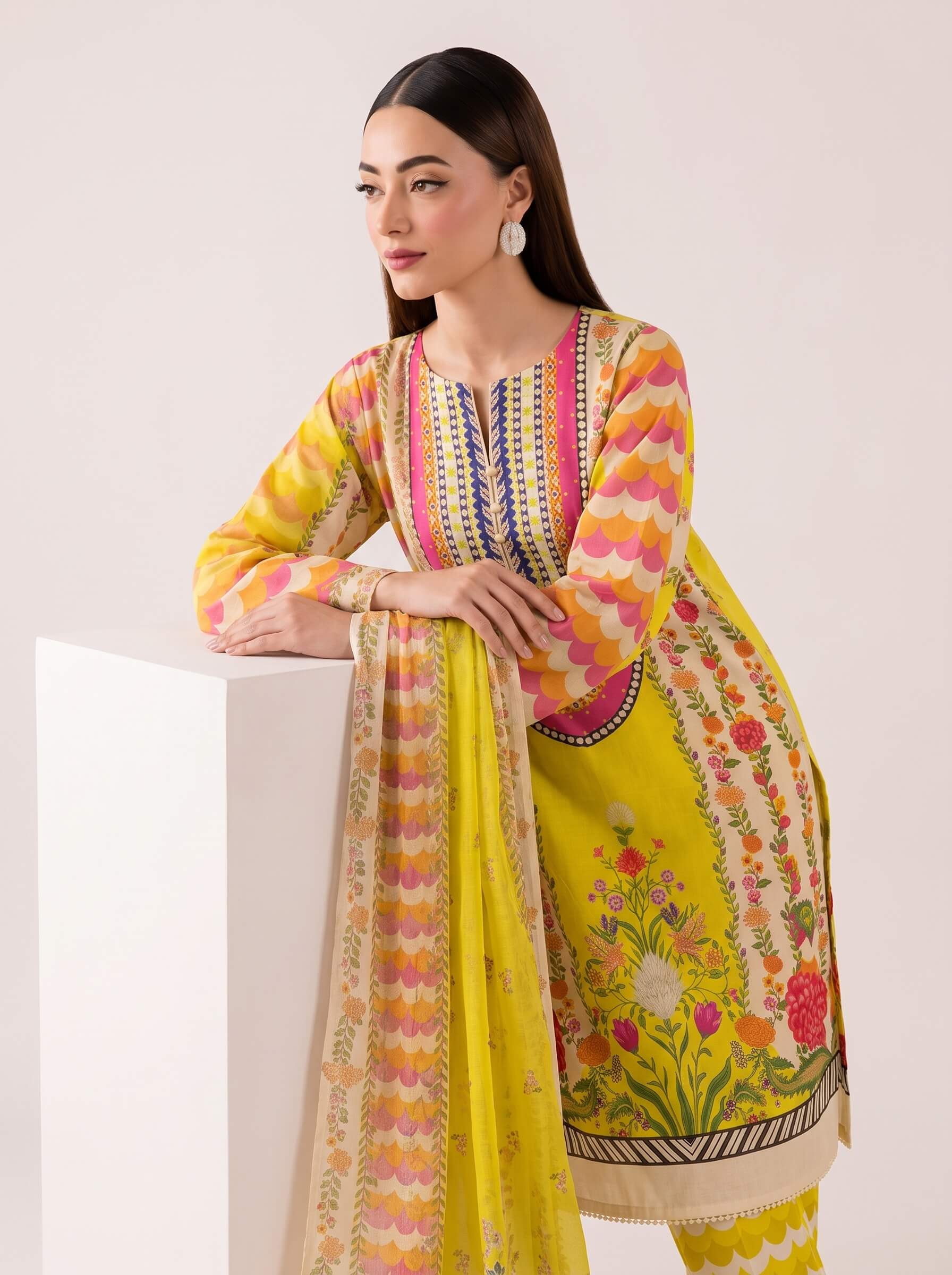 Zunaira – 3 Piece Suit