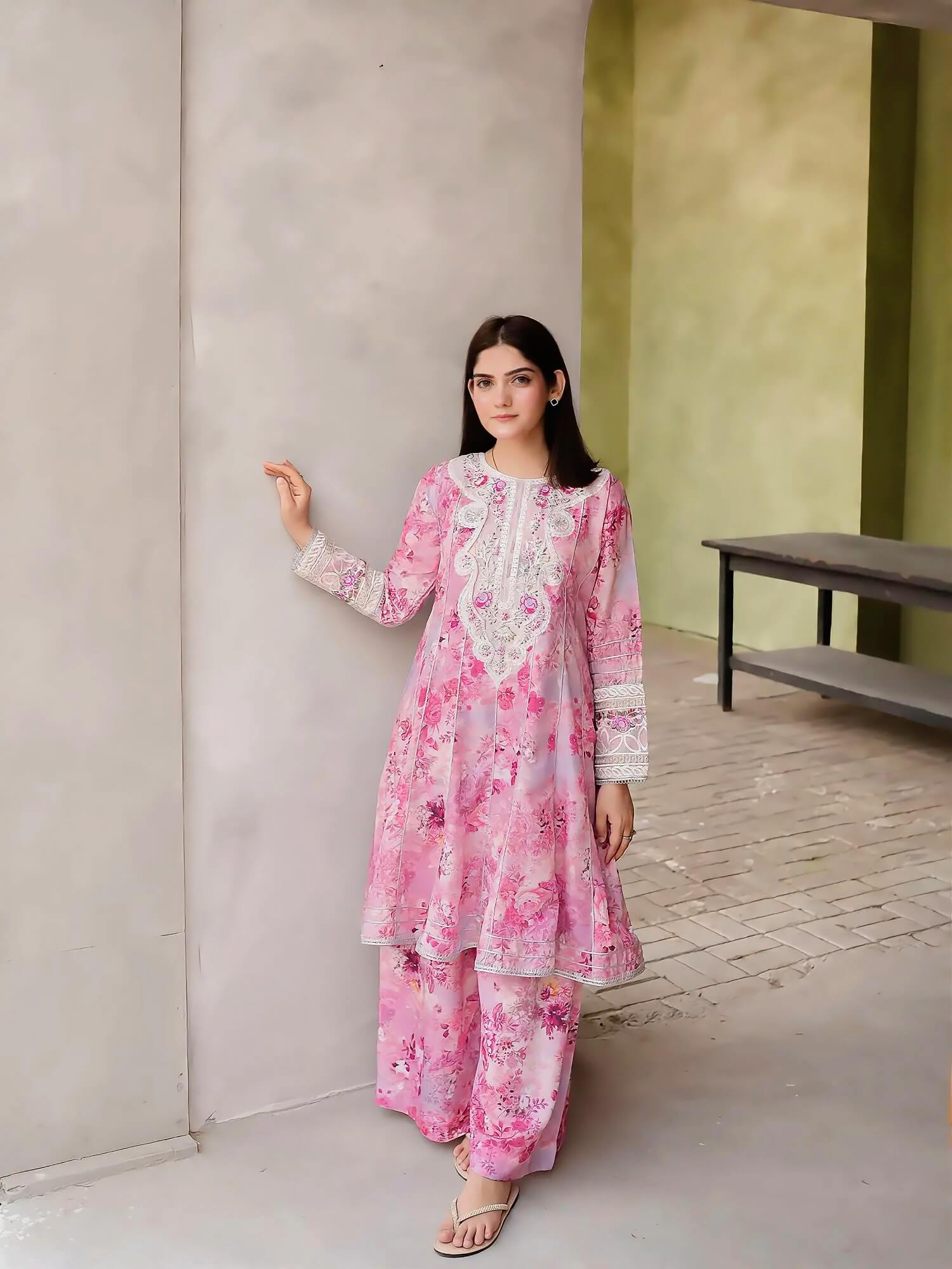 Florenza – 2-Piece Floral Suit